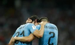 Les Uruguayens Edinson Cavani et Jose Gimenez, le 30 juin 2018, à Sotchi, face au Portugal