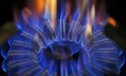 aisse des tarifs réglementés du gaz, prime de risque revalorisée à 100 euros net pour 30.000 personnels des urgences, plafonnement des frais d'incidents bancaires pour certains clients, encadrement des loyers à Paris... Voici ce qui change lundi en France