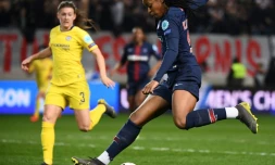 L'attaquante du Paris-SG, Marie-Antoinette Katoto (d), lors du quart de finale retour de la Ligue des champions face à Chelsea, au stade Jean Bouin à Paris, le 27 mars 2019