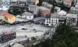 Vue aérienne des dégâts provoqués par les pluies torrentielles à Tende, le 6 octobre 2020 dans les Alpes-Maritimes