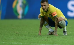 Dani Alves, le capitaine du Brésil, dépité par le 0-0 de son équipe face au Venezuela, le 18 juin 2019 à Salvador (Brésil) 