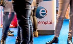 Le gouvernement envisage de durcir certaines sanctions dans le cadre de la future réforme de l'assurance chômage, assure le Canard enchaîné daté du 27 décembre, citant une note confidentielle du ministère du Travail.