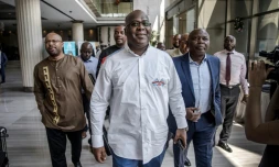 Le candidat à la présidentielle Felix Tshisekedi (c), le 29 décembre 2018 à Kinshasa, en RDC