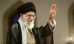 Une photo du guide suprême iranien Ali Khamenei fournie par ses services le 13 août 2018 le montre lors d'un rassemblement à Téhéran