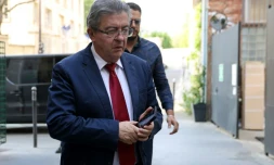 Jean-Luc Mélenchon arrive au siège de LFI le 29 avril 2022 à Paris