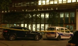 Image tirĂ©e d'une vidĂ©o de l'AFPTV montrant le commissariat du 13e arrondissement de Paris oĂč deux policiers ont Ă©tĂ© griĂšvement blessĂ©s, le 10 mai 2024