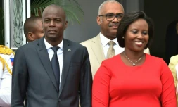 le président haïtien Jovenel Moïse (G) et son épouse Martine Moïse à Port-au-Prince, le 23 mai 2018