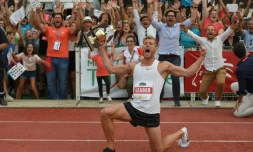 Le décathlonien français Kévin Mayer détenteur du record du monde de sa discipline à l'issue du Décastar de Talence, le 16 septembre 2018 