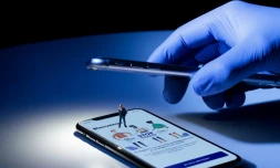 L'application pour smartphone StopCovid, le 28 mai 2020 Ă Paris