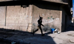 Un membre des forces spéciales irakiennes, le 17 janvier 2017 à Mossoul en Irak