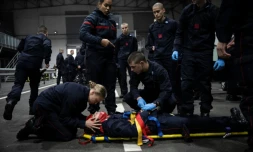 Des pompiers en formation dans la caserne de Valenton (Val-de-Marne), le 8 novembre 2023