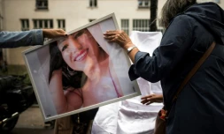 Rassemblement à Pigalle à la mémoire de Vanesa Campos, prostituée trans équatorienne assassinée au Bois de Boulogne