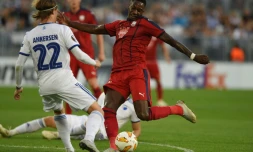 Le Sénégalais de Bordeaux Younousse Sankharé frappe le ballon contre Copenhague en Ligue Europa, le 4 octobre 2018 à Bordeaux 