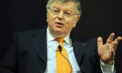 Didier Lombard lors d'une conférence de presse le 4 mai 2010 à Tunis