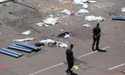 Des policiers sur la Promenade des anglais à Nice, le 15 juillet 2016 