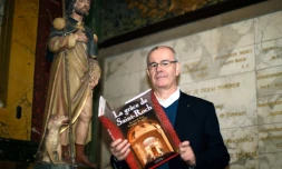 Le PÚre Philippe Desgens dans l'église Saint Roch à Paris, le 25 janvier 2016