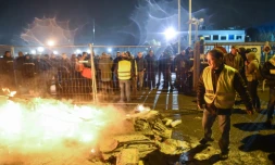 Blocus des "gilets jaunes", le 20 décembre 2018 devant un entrepôt au Mans