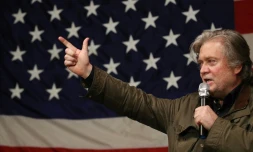 Steve Bannon photographié le 5 décembre 2017 durant la campagne de Roy Moore dans l'Alabama