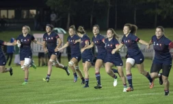 L'équipe de France féminine de rugby en liesse après sa qualification pour les demies du Mondial au détriment de l'Irlande, le 17 août 2017 à Dublin  