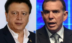 Le président de la fédération de football du Honduras Alfredo Hawit (à gauche) et le président de la fédération sud-américaine de football Juan Angel Napout