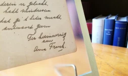 Un poème d'Anne Frank à la maison de ventes Bubb Kuyper, le 21 novembre 2016 à Haarlem, aux Pays-Bas