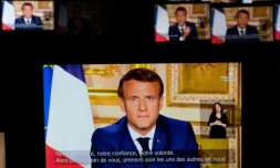 Capture d'écran du président Macron lors de son allocution télévisée depuis l'Elysée le 13 avril 2020