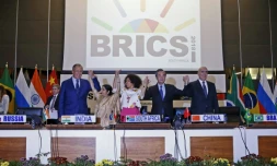 (g-d) Réunion des ministres des Affaires étrangères des Brics (Brésil, Russie, Inde, Chine, Afrique du Sud), le 4 juin 2018 à Pretoria avant le sommet des dirigeants les 25,26 et 27 juillet à Johannesburg