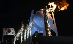 Allumage de la vasque olympique lors de la cérémonie d'ouverture des JO-2018, le 9 février 2018 à Pyeongchang