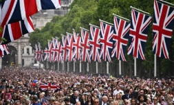 Le public sur le Mall lors des célébrations du jubilé de la reine Elizabeth II, le 2 juin 2022 à Londres