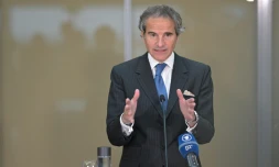 Le chef de l'Agence internationale de l'énergie atomique (AIEA), Rafael Grossi, lors d'une conférence de presse à l'aéroport international de Vienne, le 7 mai 2024