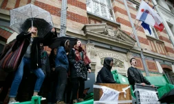 Le lycée Gerorges bloqué par des manifestants le 31 mars 2016 à Paris