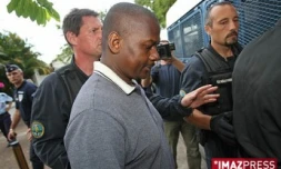 Dimanche 6 Mars 2008

Mohamed bacar au tribunal administratif