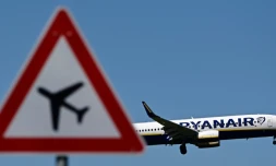 Un avion de la compagnie Ryanair à l'approche de l'aéroport Berlin Schönefeld, le 31 mai 2021