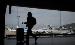 En France, les transporteurs s'en remettent aux consignes de la Direction générale de l'aviation civile (DGAC)