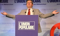 Jean-Luc Mélenchon, candidat LFI à la présidentielle, s'adresse à ses partisans aprÚs les résultats du 1er tour, le 10 avril 2022 au Cirque d'Hiver à Paris