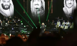 Mohammed Abdou, surnommé le "Paul McCartney saoudien", en concert à Riyad le 9 mars 2017