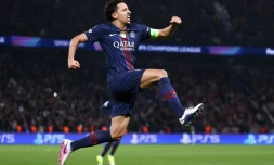 Le défenseur brésilien de PSG Marquinhos explose de joie après avoir marqué mercredi contre Monaco au parc des Princes en barrage retour de la Ligue des Champions. Le PSG s'est finalement qualifié pour les 8e de finale
after scoring Paris Saint-Germain's first goal during the UEFA Champions League play-off second leg football match between Paris Saint-Germain (PSG) and AS Monaco at the Parc des Princes stadium in Paris on February 25, 2026.