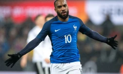 L'attaquant français Alexandre Lacazette, auteur d'un doublé face à l'Allemagne lors d'un match amical, le 14 novembre 2017 à Cologne