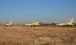 Des avions de l'armée syrienne dans la base militaire de Queyris, dans le nord de la province d'Alep, le 11 novembre 2015