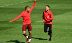 Le Français Kylian Mbappé et le Brésilien Neymar à l'entraînement au Camp des Loges, à l'ouest de Paris, le 17 septembre 2018