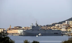 Le porte-hélicoptères Tonnerre à Ajaccio le 22 mars 2020