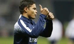 Le défenseur du Paris SG Thiago Silva à l'échauffement avant le match de Ligue 1 contre Nice le 4 décembre 2015 à l'Allianz Riviera de Nice