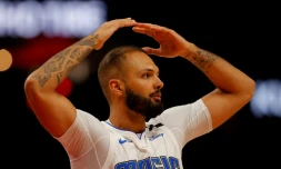 Evan Fournier lors d'un match NBA avec le Orlando Magic contre les Atlanta Hawks le 26 février 2020 à Atlanta