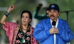 Le président Daniel Ortega et sa femme Rosario Murillo, vice-présidente, lors d'un rassemblement de leurs partisans, le 7 juillet 2018 à Managua, au Nicaragua