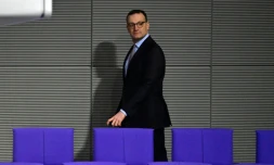 Le chef des députés conservateurs allemands, Jens Spahn, assiste à une séance plénière du Bundestag, la chambre basse du Parlement, le 5 décembre 2025 à Berlin