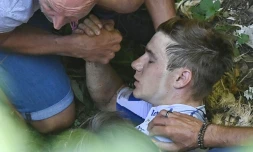 Le jeune espoir belge Remco Evenepoel victime d'une chute spectaculaire sur le Tour de Lombardie entre Bergame et CÎme, le 15 août 2020