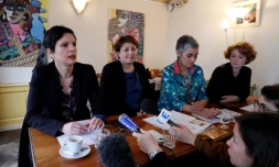 Sandrine Rousseau, Isabelle Attard, Annie Lahmer, et Elen Debost, lors d'une conférence de presse à Paris le 7 mars 2017