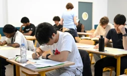 L'Asie, Singapour en tĂȘte, s'illustre une nouvelle fois dans l'enquĂȘte Pisa 2022 de l'OCDE, marquĂ©e par une "baisse inĂ©dite" des performances aprĂšs la crise du Covid, y compris pour la France