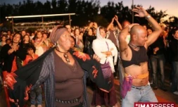 Jeudi 7 Août 2008


Sakifo 2008 ambiance Sakifo
