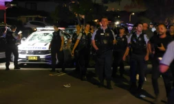 La police de Nouvelle-Galles du Sud devant l'église du Christ Bon Pasteur à Wakeley dans la banlieue ouest de Sydney, le 15 avril 2024